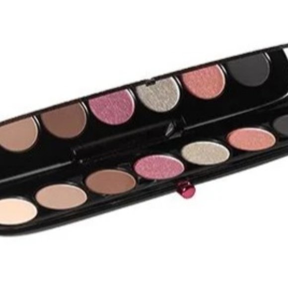 Marc Jacobs Provocouture EyeConic Eyeshadow Palette $40 - Picture 8 of 8